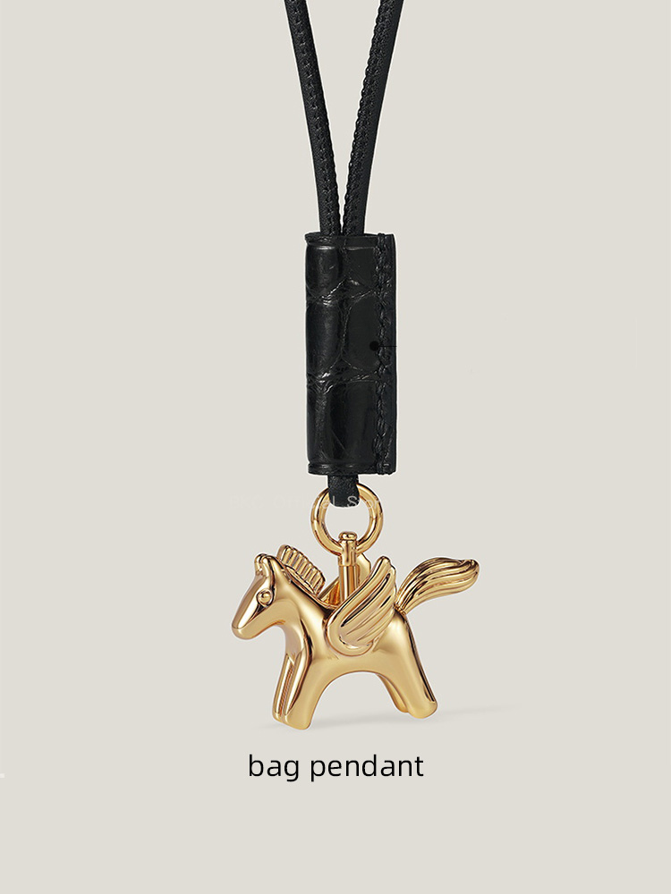 Luxury Bags Hermes - 高級真鍮製ペガサスバッグチャーム、エルメス・バーキン・ケリーバッグ用 - オリジナルデザインの金色銀色のメタルホースペンダント、ストラップ付き