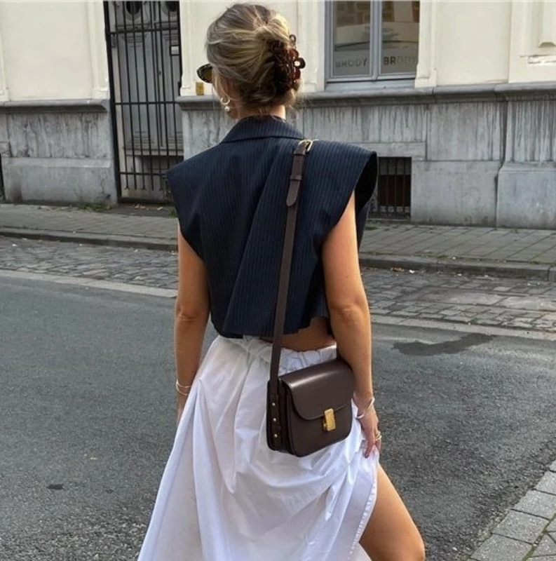 Luxury Bags Quiet - 2026年新作 静かな高級感 レディース 牛革豆腐型スモールスクエアバッグ ヴィンテージメタルロック クロスボディショルダーハンドバッグ