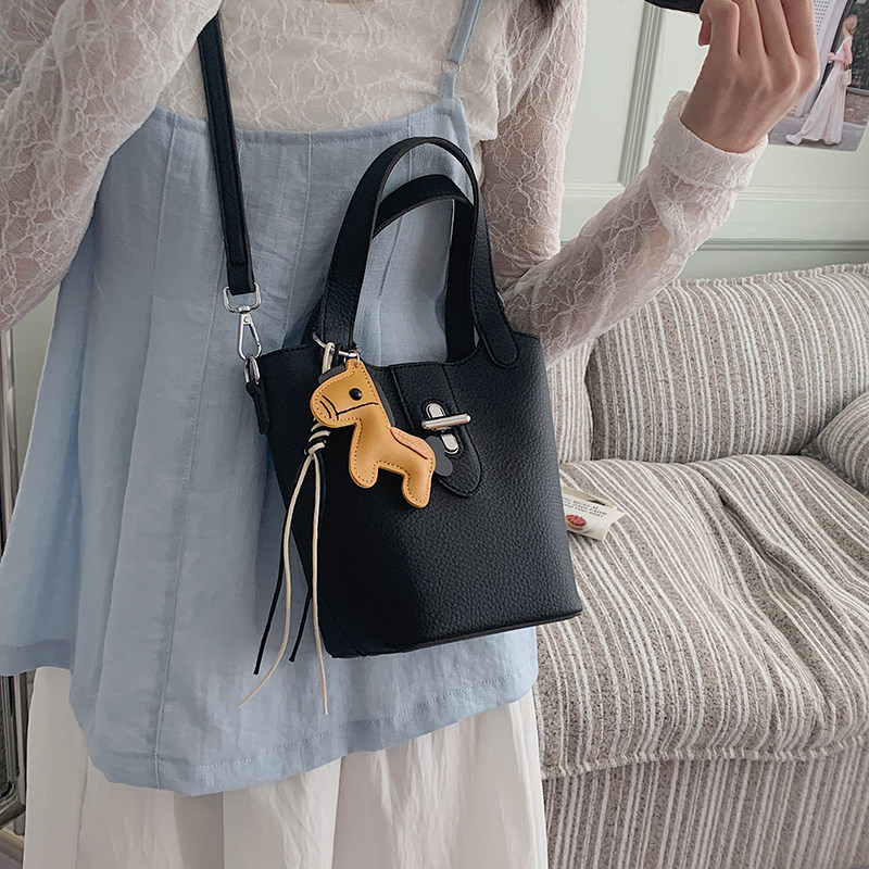 Luxury Bags Quiet - 静かな高級感の本牛革ミニピコタンバスケットバッグ、超ソフトタッチのかわいいミニマリストファッション女性向け