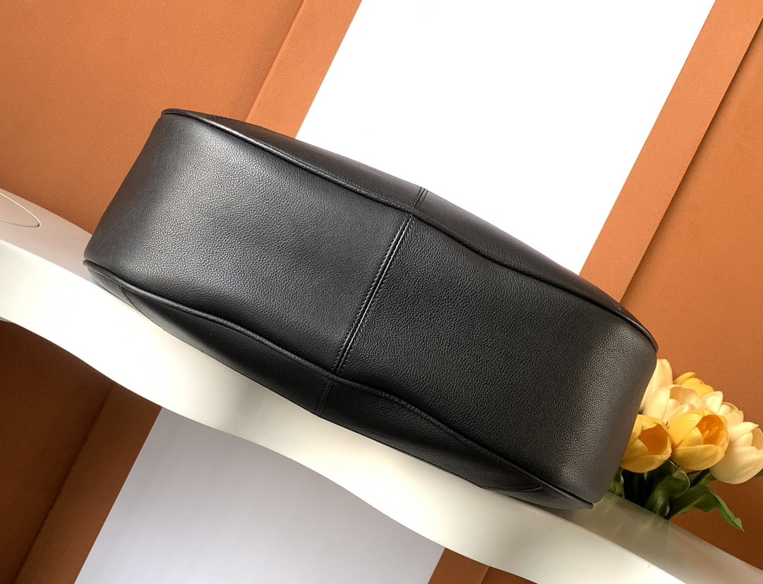 静かな高級感 ミニマリスト ホーボーバッグ ソフトレザー 大 - Luxury Bags Quiet のレビューと価格