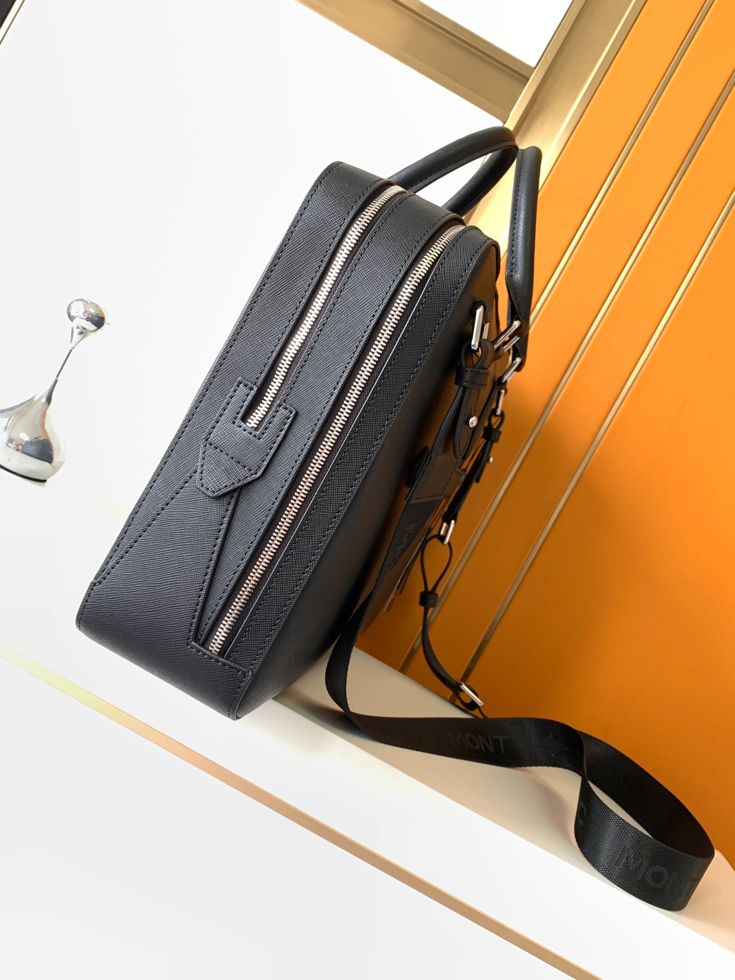 高級メンズトップハンドルバッグ、プレミアム本革ブリーフケース - Luxury Bags Office のレビューと価格