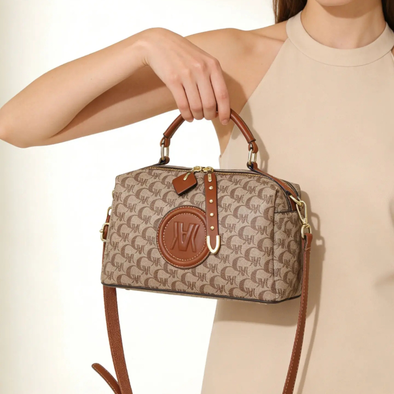 ボストンバッグ、ピローバッグ、レディースバッグ、ライトラグジ - Luxurious Bag のレビューと価格